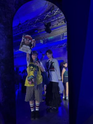 Riisa Naka Instagram - I love you so so soooooo much‼︎‼︎💙💙💙💙💙💙💙💙
 @billieeilish 
Tokyo’s waiting for ya, Billie!❤️❤️❤️❤️❤️