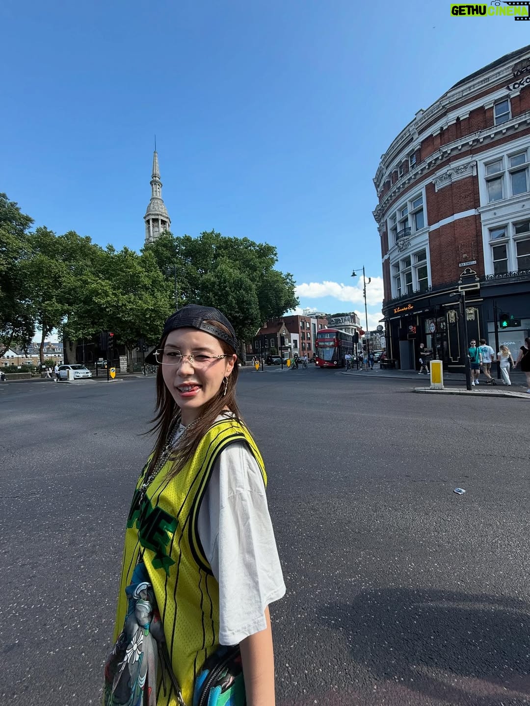 Riisa Naka - 271.7K Likes - I love you so so soooooo much‼︎‼︎💙💙💙💙💙💙💙💙
 @billieeilish 
Tokyo’s waiting for ya, Billie!❤️❤️❤️❤️❤️