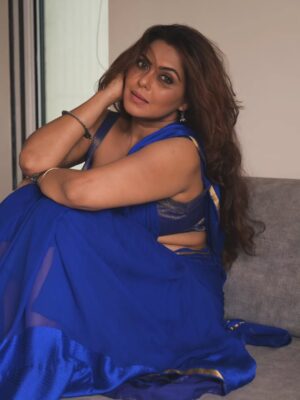 Rinku Ghosh Instagram - Kaho na Kaho!âĽď¸âĽď¸
.
.
.
#trending #shoot #sarees #rinkughosh #up #bihar #kolkata #hyderabad #bangalore