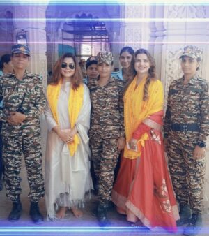 Rinku Ghosh Instagram - Iss Navratri Ram Lalla ji k darshan đ