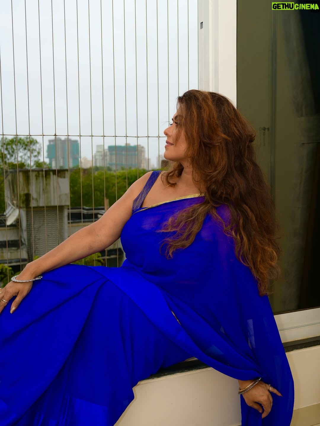 Rinku Ghosh - 4.5K Likes - He said, ‘You look breathtaking’ – blame it on the saree! 😍 Here again in blue💙..

#instamood #instagram #instagood #reelitfeelit #pictureoftheday