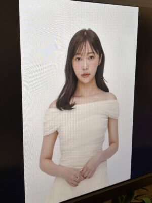 Rino Sashihara Instagram - ⭐️
AKB48の20周年記念シングルに参加させていただくことになりました！（情報解禁から随分と時間が経って今更の報告）

お声がけいただいてから、記念すべきシングルに参加してもいいものなのだろうかと毎日すごく悩んで、先輩に背中を押していただき（小嶋ネキ〜！）今日に至ります。

綺麗事のように聞こえてしまうと悔しいのですが…今の自分がいるのは、秋元さん、偉大なる先輩の皆さん、そして"あの頃"曲を聴いてくださっていたファンの皆さんのおかげです。そして今の自分がまたこうやって音楽に参加できるのは今でも頑張る現役メンバーや、繋いできた後輩のおかげです。今のAKBを知ってもらうきっかけに少しでも貢献できるように、デビューから今日に至るまでの全ての感謝の気持ちを込めて精一杯届けたいと思います。☺️

そしてそんな記念すべきシングルのタイトルは「Oh my pumpkin!」秋元さんに楽曲を書いていただける喜びを感じながら、楽しみたいと思います！

参加する前田さん、たかみな、小嶋さんとのリハやバラエティ収録もあったり…私は皆さんより早くあの頃を思い出してます😂やっぱりメンバーといるのは楽しいです☺️お楽しみに〜。

1.私
2.初回限定版のジャケ
3.私
4.前田さんのバースデーケーキ！（たかみな制作（愛強め））

海外メンバーも現役メンバーも卒業メンバーも全員集合のジャケ写載せたかったのに横長すぎてインスタビギナーの私には載せられなかった😭😭公式から見てください😭🙇‍♂️

I’m going to join the AKB48 20th anniversary project! I’m hoping to meet the members working abroad🥰🥰 And… I’m coming to see you all too! 🥰🥰