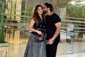 Ritika Bhandari Instagram - We met, we grew, we married
3 years of knowing you ♥️ @_vishal_kedia_