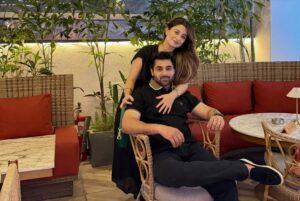 Ritika Bhandari Instagram - We met, we grew, we married
3 years of knowing you ♥️ @_vishal_kedia_