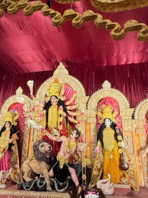 Ritika Bhandari Instagram - Happy ashtami 🙏🏻✨