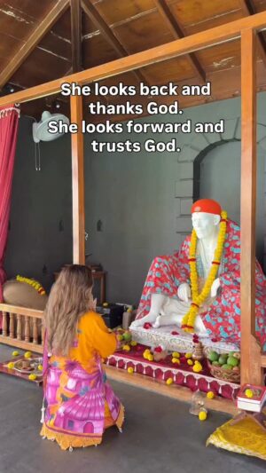 Ritika Bhandari Instagram - Blessed 💫
.
.
.
.
#reelinstagram #reelviral #trendingreels #trendingnow #explorepage #reelindia #reelvideos #trendingaudio #omsairam #saibabashirdi
