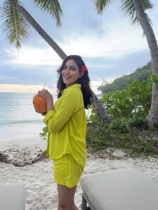 Actress Ritu Varma HD Photos and Wallpapers June 2025