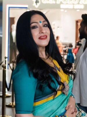 Rituparna Sengupta Instagram - #GoodByeMountain now in theatres. 

📷 @avi_jit_k