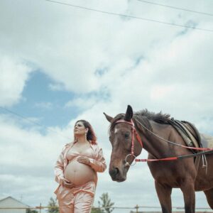 Ritz Gautam Instagram - I could’ve never imagined Maternity Shoot with Horse. All credit goes to @divinephotography.in for his brilliant ideas and execution.
PC and Concept: @divinephotography.in
MUA: @makeoverbyrosyanitha
Special Thanks to @makeoverbyrosyanitha as I called her last minute and she was right there at my home early morning at 6 am.
#maternityshoot #maternityphotography #maternityfashion #maternityshootideas #ritzgautam