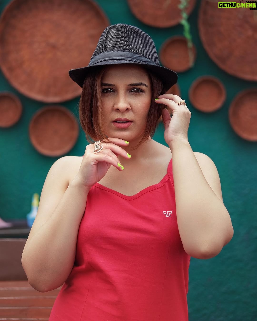 Ritz Gautam - 2.2K Likes - My attitude is higher than your height 😈

In collaboration with @roundneck.in 

PC: @cp_praveen_photography 

#collobration #ladyinred #summerdress #tshirtdress #reddress #ritzgautam #lifestyleblogger #fashionblogger #fashioninfluencer #fashionista #bangaloreblogger #bangaloreinfluencer #summervibes #picoftheday #roundneck