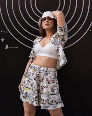 Ritz Gautam Instagram - Forget the rule wear and style the way you want it 😊
PC: @darkpixelroom
Clothing set: @bewakoofofficial @bewakoof_women
#bewakoof #bewakoofofficial #bewakoofsquad #bewakoofwomen #slayqueen #ritzgautam #fashioninfluencer #lifestyleblogger #bangaloreblogger #bangaloreinfluencer #fashiontip #picoftheday #pictureoftheday #mickeyaop #clothingset #womenclothing #womenclothingset