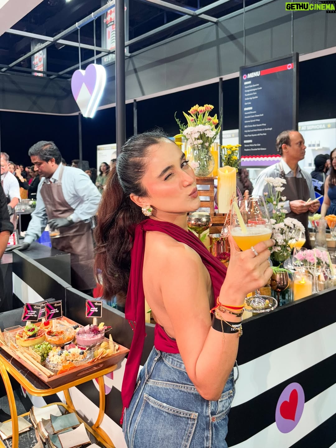 Riya Bhatu - 1.9K Likes - Be as you wish to seem❤️‍🔥🍷✨
.
.
@sephora_india @newme.asia 
Product id 7362356
.
.
#newmegals#elitebynewme