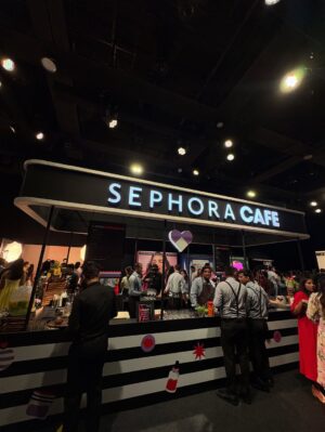 Riya Bhatu Instagram - Be as you wish to seem❤️‍🔥🍷✨
.
.
@sephora_india @newme.asia 
Product id 7362356
.
.
#newmegals#elitebynewme