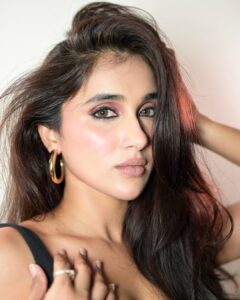 Actress Riya Bhatu HD Photos and Wallpapers April 2025