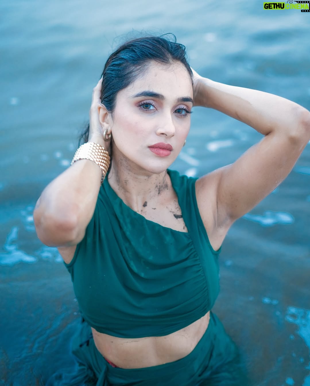 Riya Bhatu - 1.5K Likes - Mermaid magic in every wave🫧🌊
.
.
One of my most fav shoot❤️✨
product_id=4890965
.
.
#beach#shoot#sunset#explore#elitebynewme#newmegals