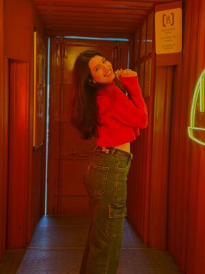 Riya Deepsi Instagram - Prettier in pink ✨✨ 
#random#posting#poser#explore#page#love#foryou#riyadeepsi