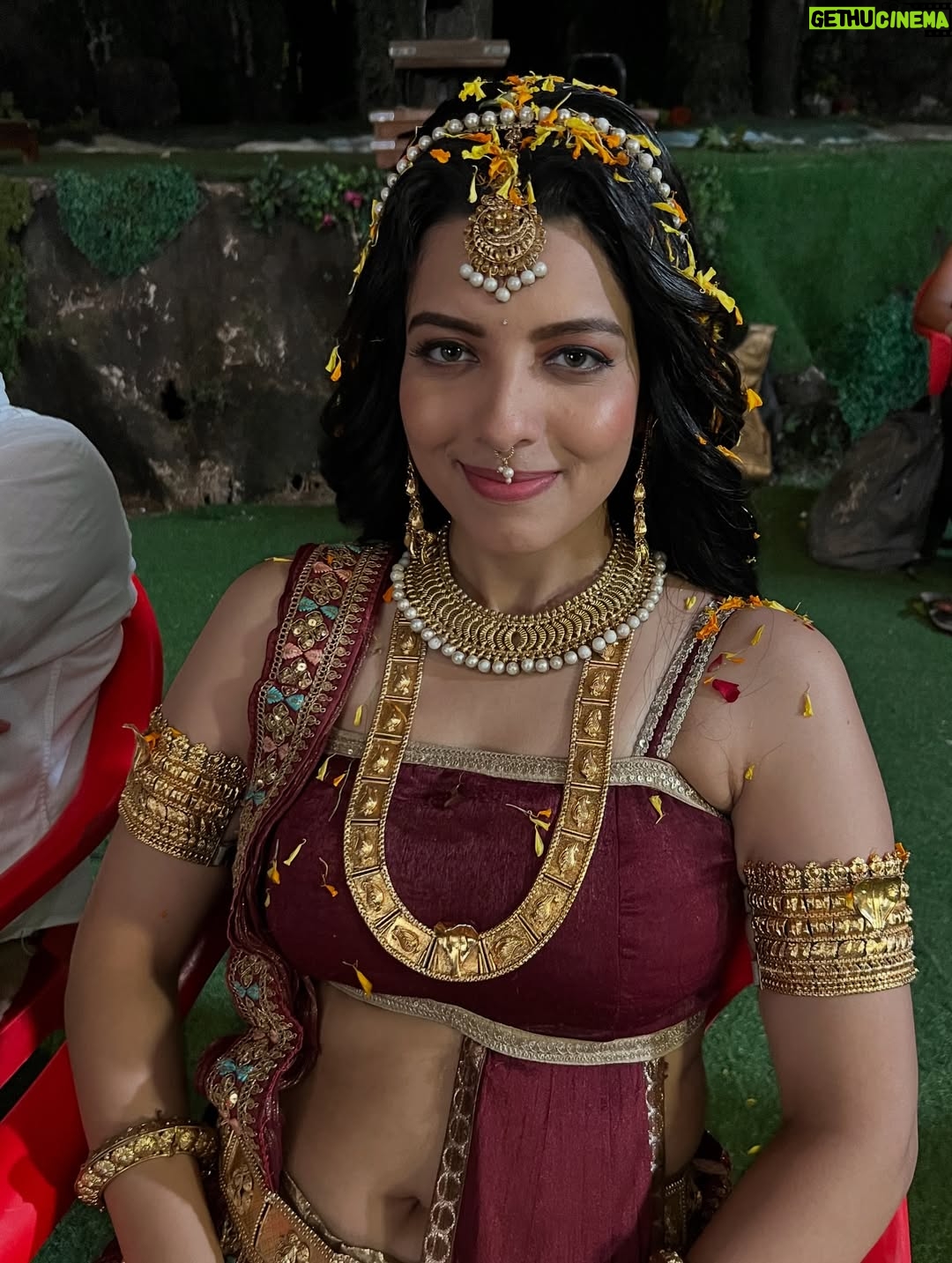 Riya Deepsi - 8.8K Likes - #Mansafied 😁

#shivshakti#actor#shoot#life#bts#explore#foryoupage#riyadeepsi