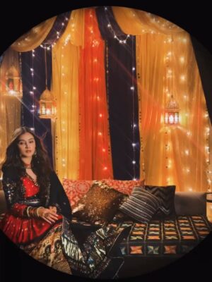 Rj Mahvash Instagram - Sanskar aur bandook - dono rakhte hain😂🤌🏻
.
.
.
.
 
.
.
.Lehenga by : @aishwarya_designstudio 
.
#rjmahvash #ethnic #life #lifestyle #fashion #navratri #love #festival #india #indian #beauty #viral #trend
