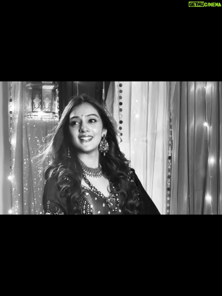 Rj Mahvash - 574.9K Likes - Sanskar aur bandook - dono rakhte hain😂🤌🏻
.
.
.
.
 
.
.
.Lehenga by : @aishwarya_designstudio 
.
#rjmahvash #ethnic #life #lifestyle #fashion #navratri #love #festival #india #indian #beauty #viral #trend