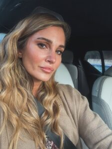 Actress Rojda Demirer HD Photos and Wallpapers December 2025