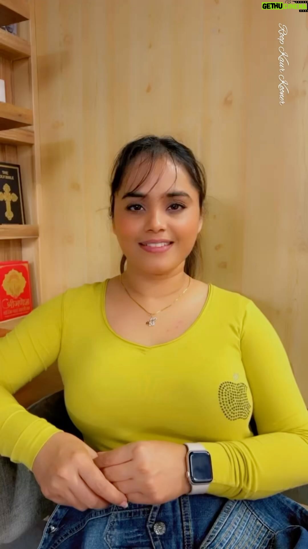 Roop Kaur Kooner - 39.2K Likes - ‘ਦਿਲ ਸੇ’।✍🏻ਰੂਪ।’दिल से’✍🏻रूप। ਲਿਖਤ-ਰੂਪ ਕੌਰ ਕੂੰਨਰ। ਬਹੁਤ ਸਾਰੇ ਦੋਸਤਾਂ ਦੀ ਚੀਰੀ ਫਰਮਾਇਸ਼ ਸੀ ਕਿ ਹਿੰਦੀ ‘ਚ ਵੀ ਲਿਖਤਾਂ ਪਾਇਆ ਕਰੋ, ਸੋ ਮੈਂ ਕੋਸ਼ਿਸ਼ ਕੀਤੀ ਹੈ ਇਸ ਵਾਰ, ਮੈਨੂੰ ਤੁਹਾਡੇ ਵਾਜਿਬ ਪਿਆਰ ਦੀ ਉਮੀਦ ਰਹੇਗੀ। Dil Se, Lyrics-Roop Kooner #shayari #poetry #reels #motivation #singer #songs #punjab #punjabi #love #music #spotify #reelsinstagram #friends  #followforfollowback #writer