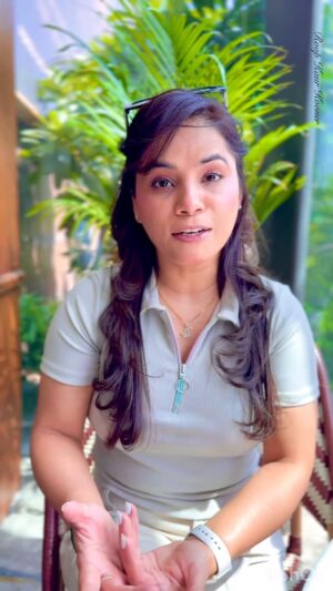 Roop Kaur Kooner Instagram - “ ਪੰਸਦ “✍🏻ਰੂਪ। ਲਿਖ਼ਤ - ਰੂਪ ਕੌਰ ਕੂੰਨਰ ,✍🏻🤭☺️‘ Pasand ‘Lyrics-Roop Kaur Kooner 🙏🏻✌️❤️. @roopkaurkooner
#shayari #shayar #poetry #punjabi #punjabishayari #explorepage #trending #shayarilover #lovequotes #love #quotes #shayarioftheday #reelitfeelit #explore #poetrycommunity #reelsinstagram #motivational #motivationalquotes #lifelessons #feelings #reels #hearttouching #lifegoals #you #writingcommunity #like #video #goodtimes #amazing #life