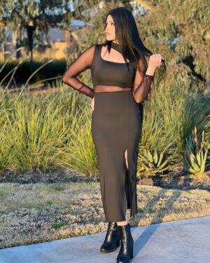 Rose Kaur Bawa Instagram - Black is just not a Color it’s a feeling 🖤🖤
.
.
.
.
.
.
.
.
.
#fyp #fypシ #fypage #viral