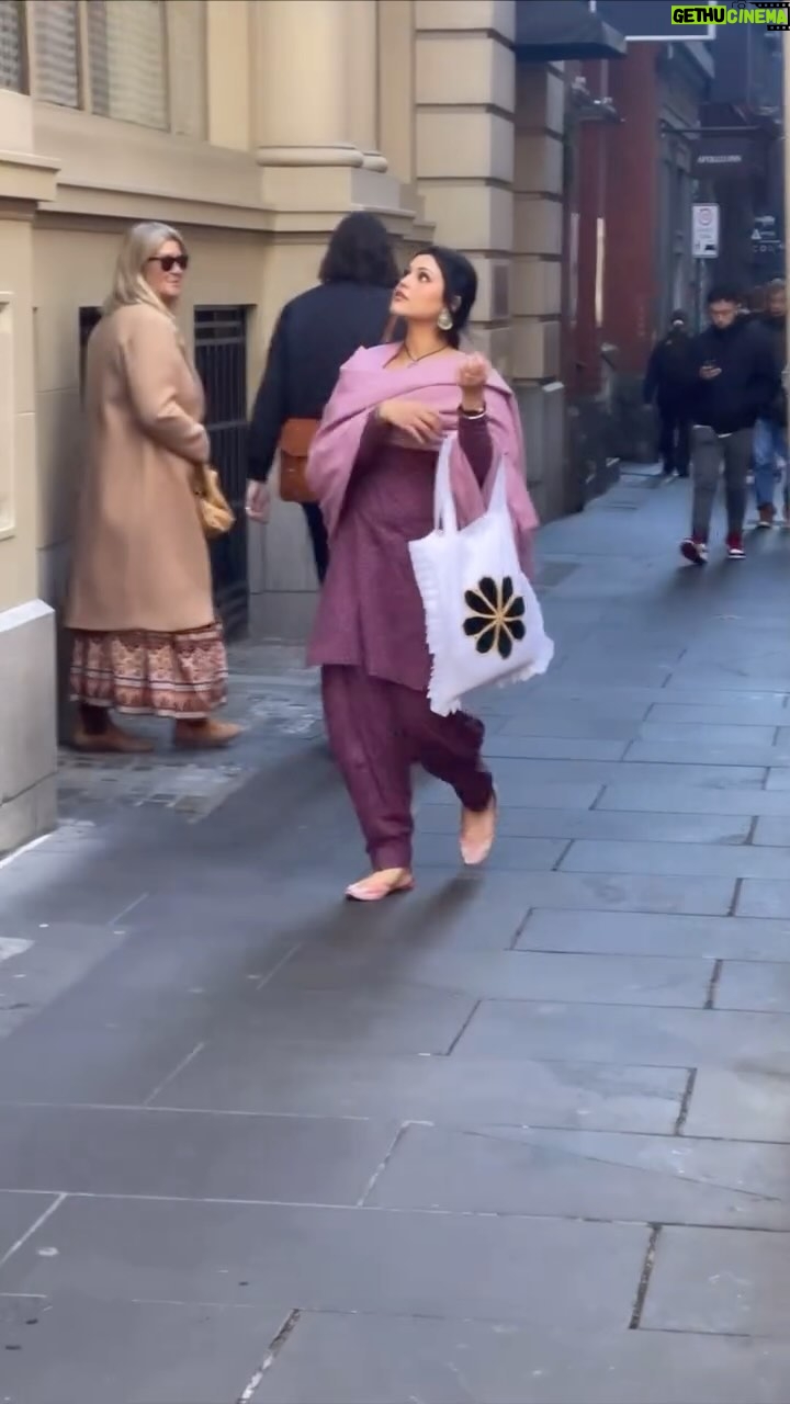Rose Kaur Bawa - 4.3K Likes - Jad lahore to simple jhi kudi pehli war australia ondi hai ❤️ #fyp #fypシ #fypage #viral