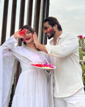 Rose Rawat Instagram - holi 2025 ❤️🎨💦