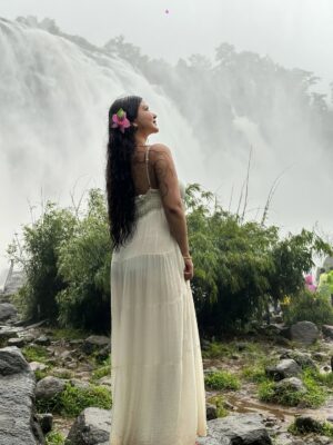 Rose Rawat Instagram - For a minute there I lost myself 🤍
.
.
.
#keral #keralagram #weather #rain #waterfall #natur #naturelovers #munnar #kerala