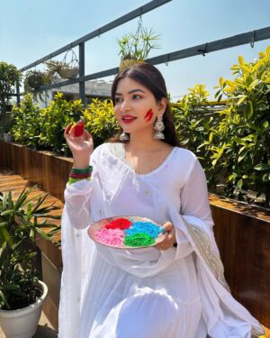 Rose Rawat Instagram - holi 2025 ❤️🎨💦