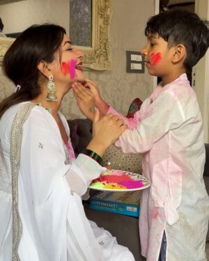 Rose Rawat Instagram - holi 2025 ❤️🎨💦