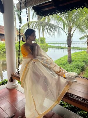 Rose Rawat Instagram - Not just a look it’s a whole vibe from the South.🤍
Meenamma vibes 😉