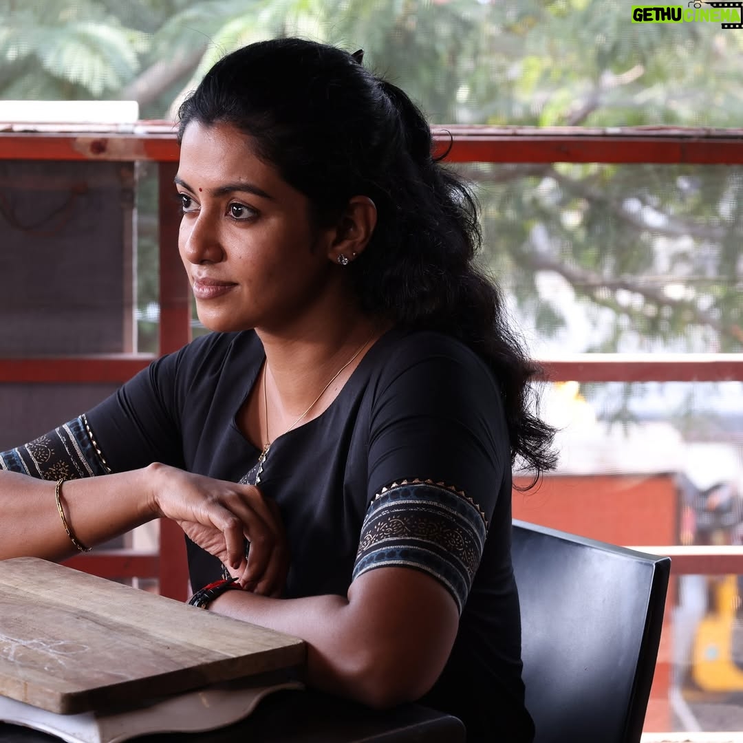 Roshini Haripriyan - 217.7K Likes - Thank you ♥️
Madras Matinee is now streaming in @primevideoin  and @sunnxt and your love has made all the difference.

Thank you for watching, sharing, and most importantly, feeling this film. It’s your messages and support that remind us why we do what we do.

I thank once again @keyanmk @madrasmotionpictures for giving me a chance to portray Deepu 🤍. I also thank the entire crew of madras matinee. Loads of love to you all. 

With all our hearts,
Thank you 🙏❤️”

#MadrasMatinee #ThankYou #GratitudePost #BTSMagic