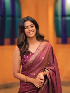 Actress Roshini Haripriyan HD Photos and Wallpapers August 2025