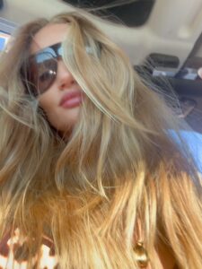 Actress Rosie Huntington-Whiteley HD Photos and Wallpapers September 2025