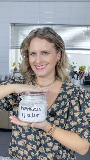 Rossana Fernández-Maldonado Instagram - Lo prometido es deuda.
Aquí les tengo la explicación de la premezcla de harinas sin gluten. Úsala en todo lo que se te ocurra. Yo busco recetas y reemplazo la harían de trigo por esta premezcla.
Me cuentan cómo les va.
#Glutenfree #premezcla #actriz #recetassingluten