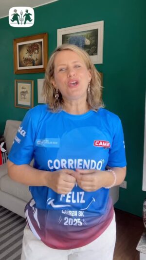 Rossana Fernández-Maldonado Instagram - 💙 Este domingo 26 de octubre tenemos una cita en el Pentagonito de San Borja para correr por una infancia feliz.
@rossana.fm ya se sumó a esta carrera familiar ¡donde todos pueden participar!
Cada paso que demos ayudará a que más de 62 mil niñas y niños tengan la oportunidad de crecer con bienestar, protección y amor. 💪
Adquiere tu kit en Teleticket, ponte tu polo oficial y disfruta una mañana llena de energía, esperanza y solidaridad.
¡Juntos hagamos la diferencia! 💙
#CorriendoPorUnaInfanciaFeliz #AldeasInfantilesSOSPerú #CarreraFamiliar #RossanaFernándezMaldonado #AldeasCAM2
