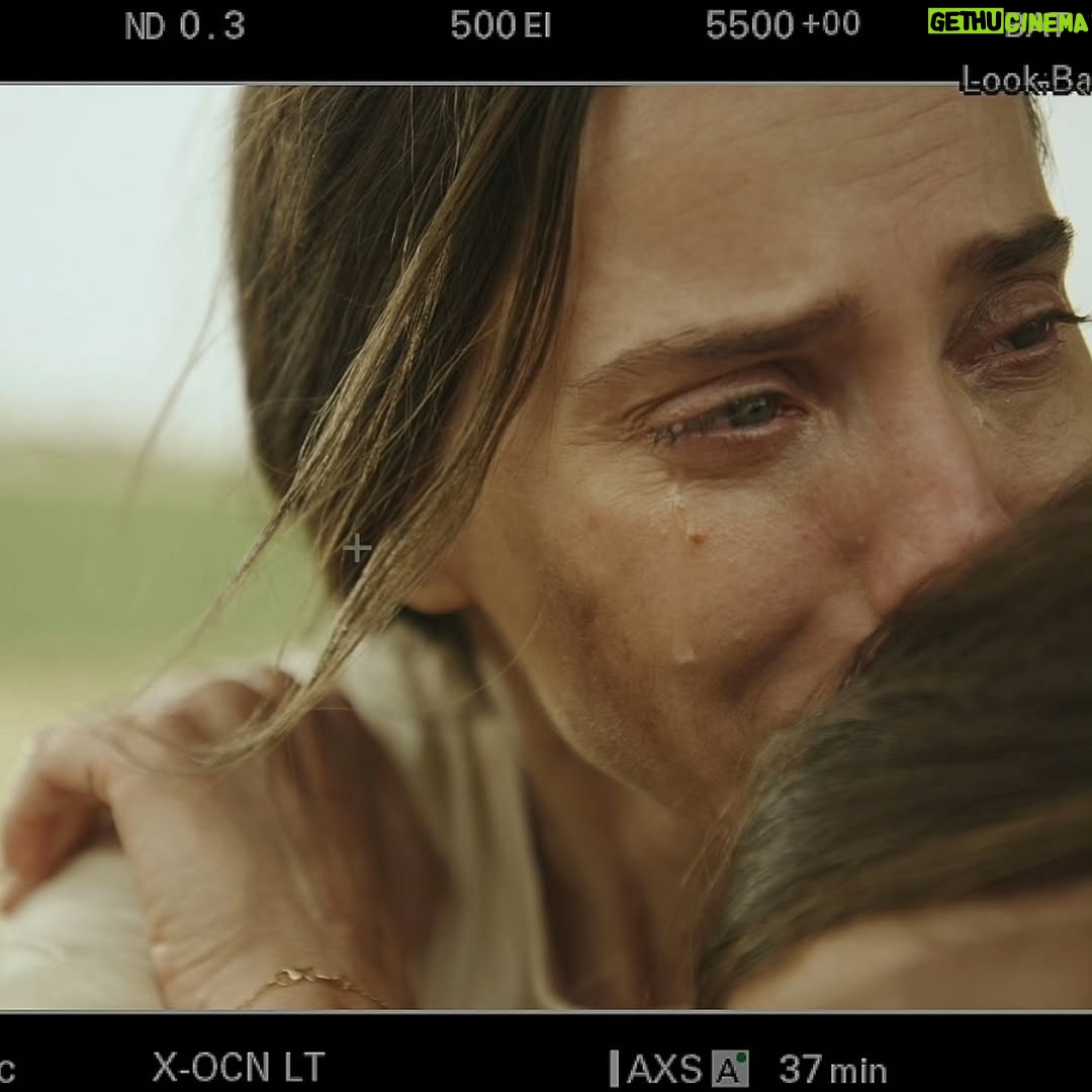 Rotem Sela - 38.1K Likes - תודה רבה על ההודעות היפות שאתם כותבים לי.
אני יודעת שהצפייה בסדרה היתה לא פשוטה. 
גם לצלם אותה היתה משימה מורכבת. 
תודה בת שבע שסמכת עלי לספר את הסיפור שלך, 
אני מקווה שהסיפור שלך ושל רבים אחרים מהיום הארור הזה יהדהד ויגיע לכמה שיותר אנשים בעולם.