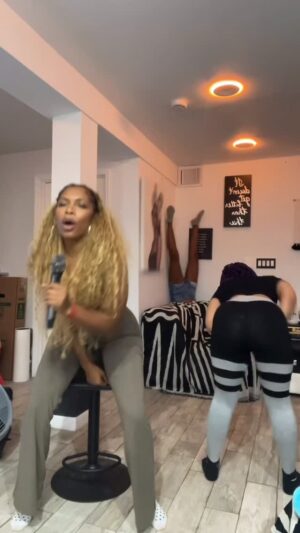 Royce Reed Instagram - Goodnight 💤 Not 3Quency but...
With @thefamoustiny and @therealtiffanyrender  #arianagrande #background
#dancers #tequila