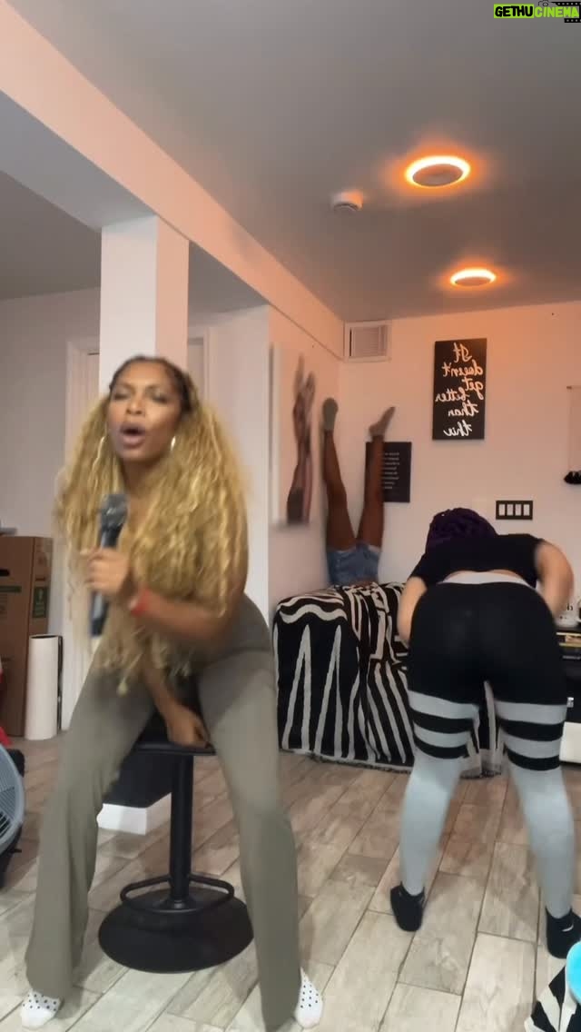Royce Reed - 1.3K Likes - Goodnight 💤 Not 3Quency but...
With @thefamoustiny and @therealtiffanyrender  #arianagrande #background
#dancers #tequila
