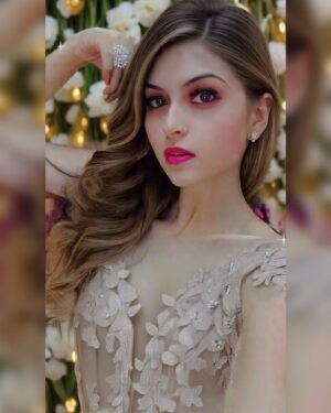 Ruchika Ahuja Instagram - 😍♥️#foru #explore #toppost #viralpost #instagrammodel #poses #beautifulgirls #models #faishongram #modelsofinstagram #viralpost❤️ 🥰