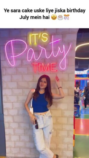 Ruchika Ahuja Instagram - Happy birthday 🎂 in advance 😍🤭 to July born ♥️#foru #viralreels #trendingreels #reelkarofeelkaro #reelitfeelit #reels #love #waitforend #explore #explorepage #julyborn Tag kardo sab July birthday walon ko #julymonth #birthday #advancebirthday #julybirthdays #julybirthdayboy #julybirthdaygirl 💞