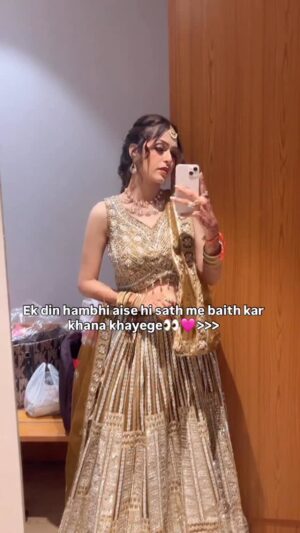 Ruchika Ahuja Instagram - 😍🥰🧿#foru #viralreels #trendingreels #reelkarofeelkaro #reelitfeelit #reels #love #waitforend #explore #explorepage #soon #tag ur #love #jaan 😍🥰♥️♥️