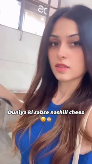 Ruchika Ahuja Instagram - 😍👀#foru #viralreels #trendingreels #reelkarofeelkaro #reelitfeelit #reels #waitforend #explore #explorepage #love #eyes 😍👀