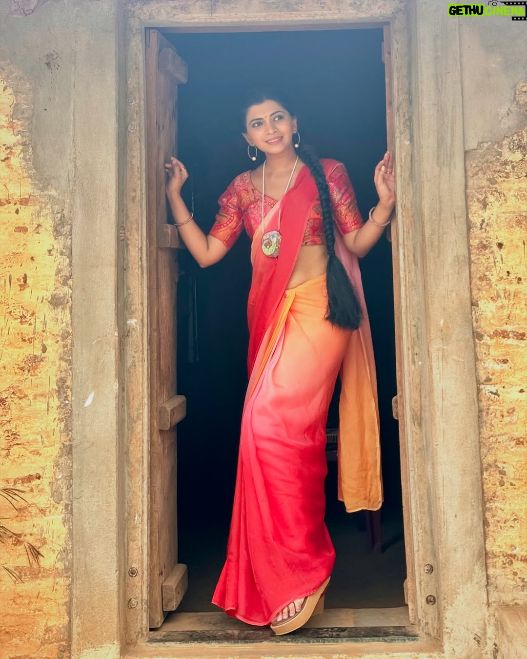 Ruchira Jadhav - 63K Likes - राधा 🌻

लागिर प्रेमाचं ❤️
World Television Premiere only on Zee Talkies🎬
२३ मार्च दुपारी १२ वाजता आणि संध्याकाळी ६ वाजता…

@zeetalkies #MarathiMovie