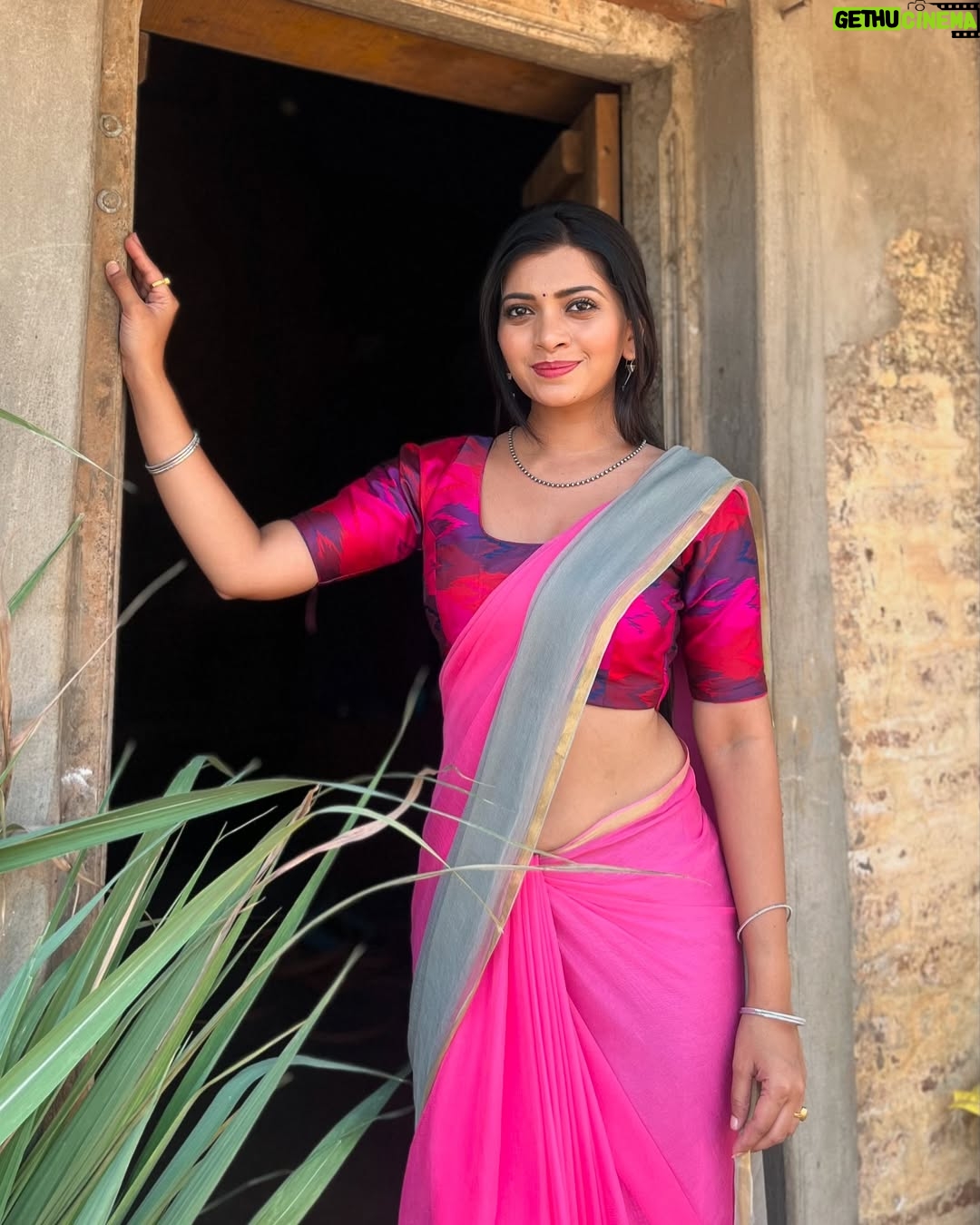 Ruchira Jadhav - 63K Likes - राधा 🌻

लागिर प्रेमाचं ❤️
World Television Premiere only on Zee Talkies🎬
२३ मार्च दुपारी १२ वाजता आणि संध्याकाळी ६ वाजता…

@zeetalkies #MarathiMovie