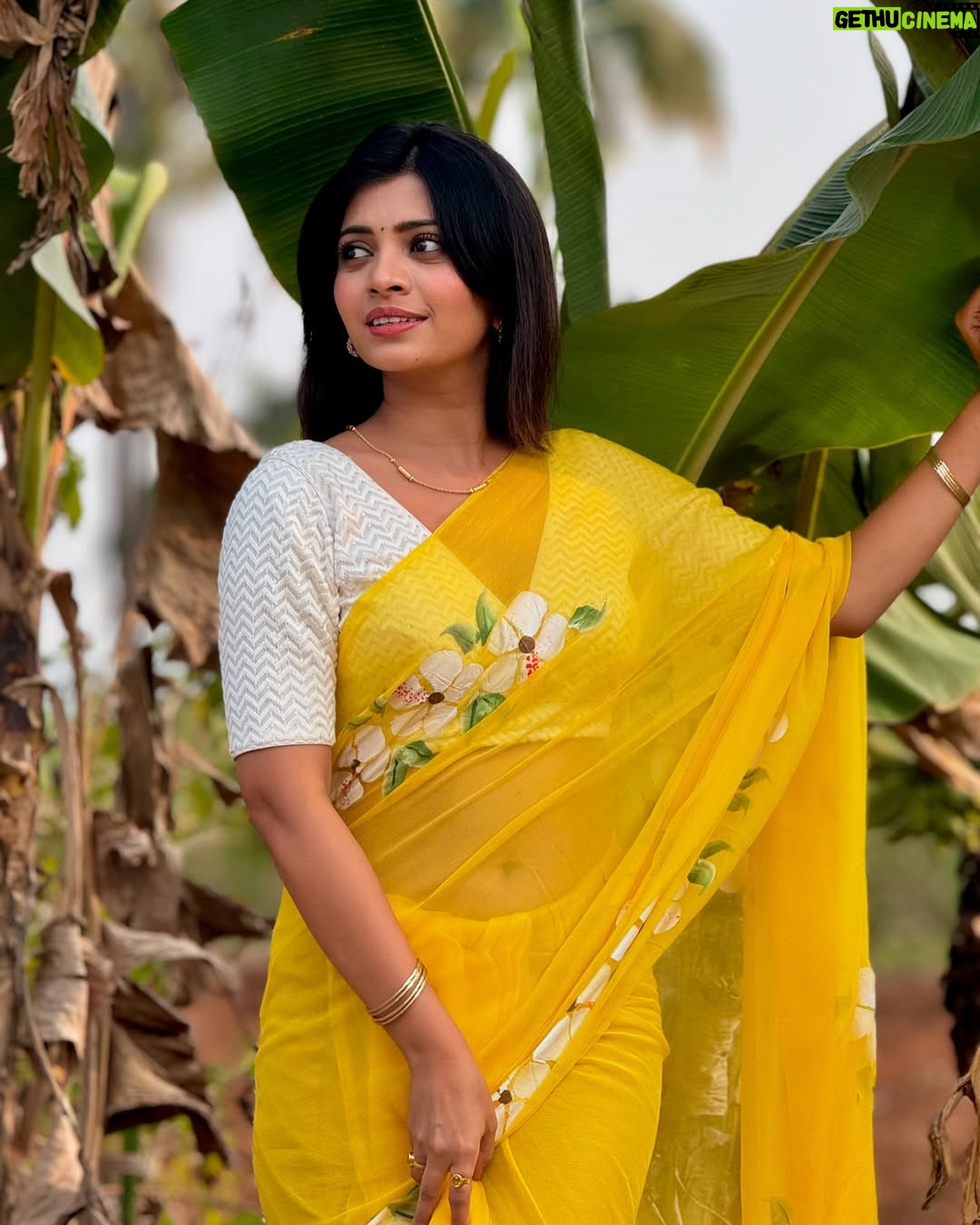 Ruchira Jadhav - 63K Likes - राधा 🌻

लागिर प्रेमाचं ❤️
World Television Premiere only on Zee Talkies🎬
२३ मार्च दुपारी १२ वाजता आणि संध्याकाळी ६ वाजता…

@zeetalkies #MarathiMovie
