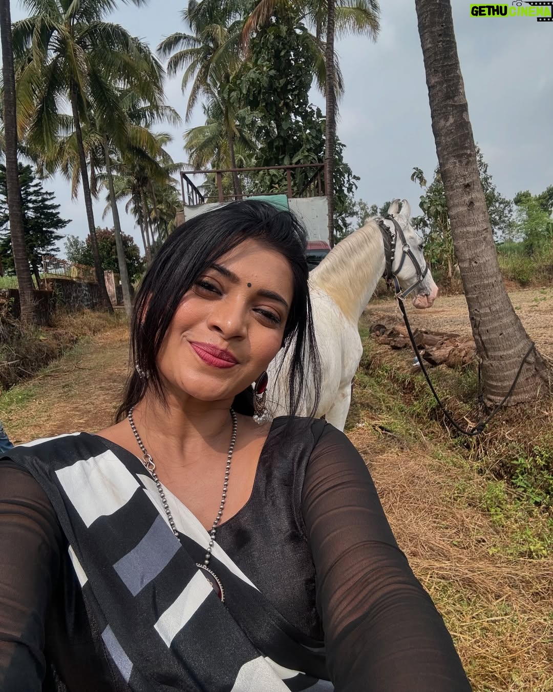 Ruchira Jadhav - 63K Likes - राधा 🌻

लागिर प्रेमाचं ❤️
World Television Premiere only on Zee Talkies🎬
२३ मार्च दुपारी १२ वाजता आणि संध्याकाळी ६ वाजता…

@zeetalkies #MarathiMovie