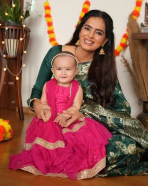 Ruhi Chaturvedi Instagram - #collaboration with @firstcryindia ✨
Festive prep in full swing 🌸 Traditions, love & little Dua’s festive outfits make Diwali extra special 💛
This set stole our hearts—elegant embroidery, soft & comfy, and festive-perfect 🪔
🥰 Dua’s excitement says it all!
✨ Shop now with my code RuhiDW2 – enjoy 50% OFF on fashion & 42% OFF on everything else.

#firstcrywalidiwali25 #firstcrywalidiwali #firstcryindia #firstcry #FussNowAtFirstcry #firstcryfashion #kidsfashion
